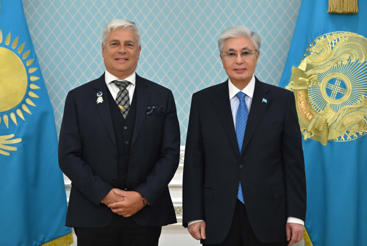 Глава государства принял президента Международной кинологической федерации Тамаша Яккеля