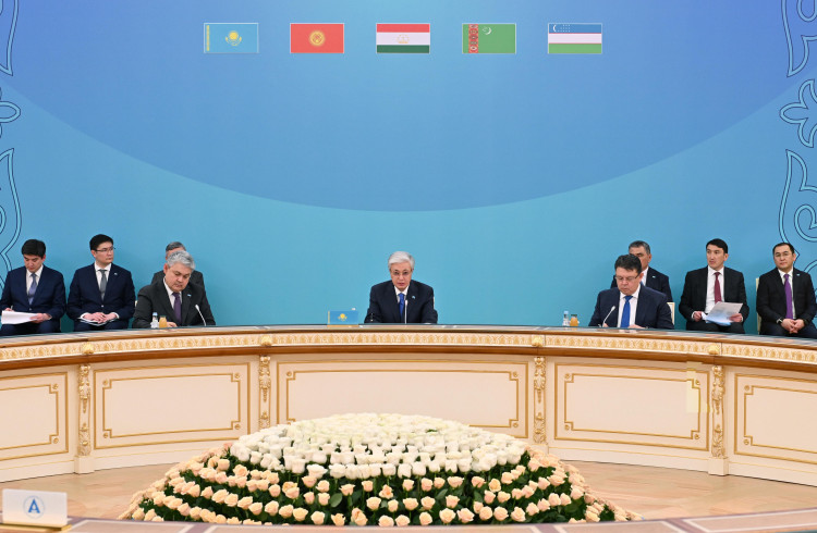 Президент Касым-Жомарт Токаев провел заседание Совета глав государств – учредителей Международного фонда спасения Арала