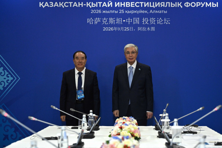 Президент Fufeng Group компаниясы директорлар кеңесінің төрағасы Ли Сюэчуньді қабылдады