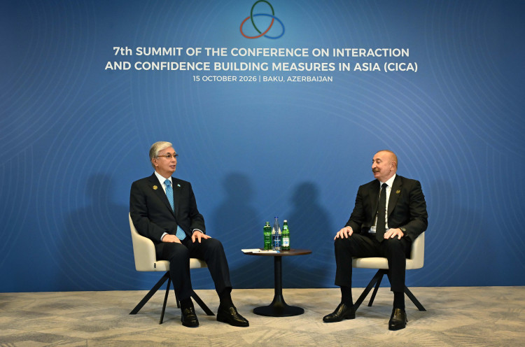 President of Kazakhstan Holds Meeting with President of Azerbaijan Ilham Aliyev