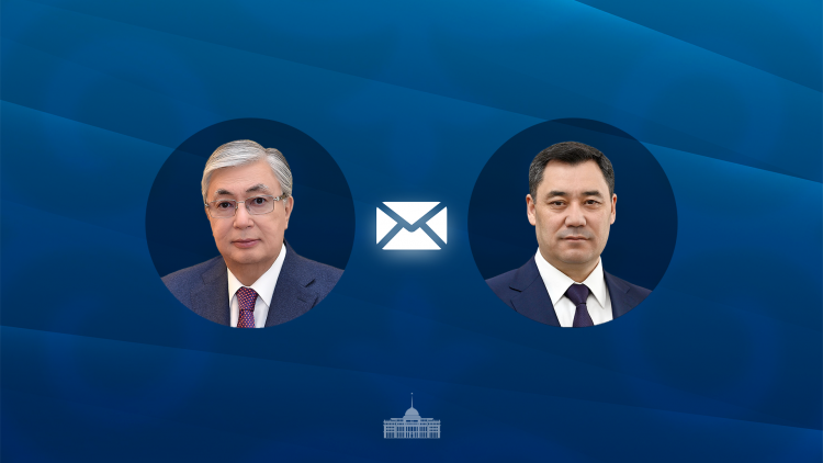 Касым-Жомарт Токаев поздравил Садыра Жапарова с Днем Независимости Кыргызстана